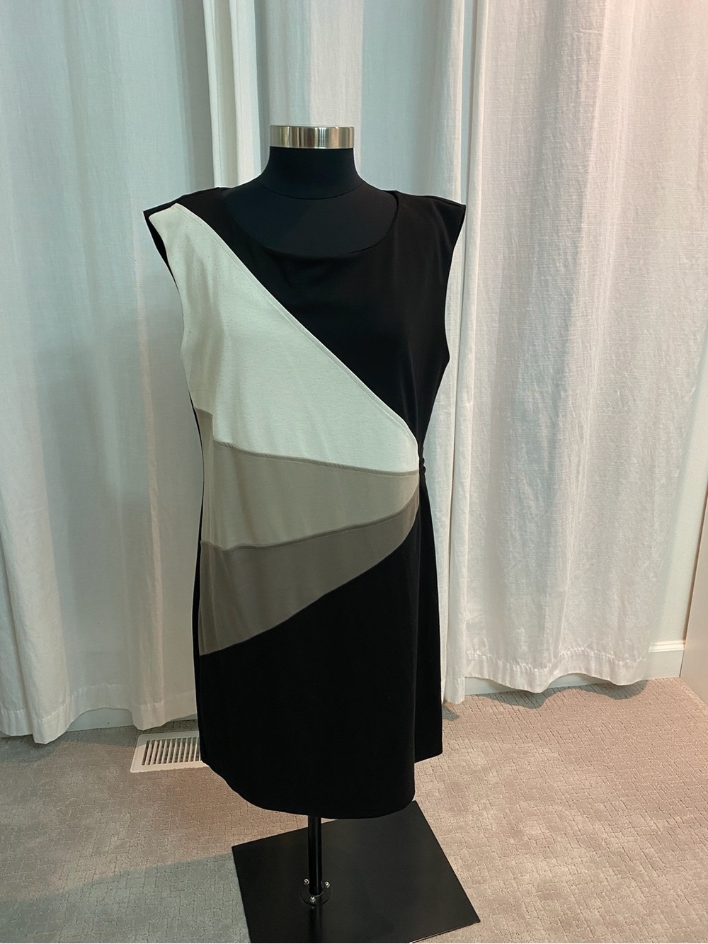 Boston Proper Black Shift Dress with Cream and Taupe Colorblocks